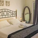 Sotiris شقة فندقية سفوروناتا