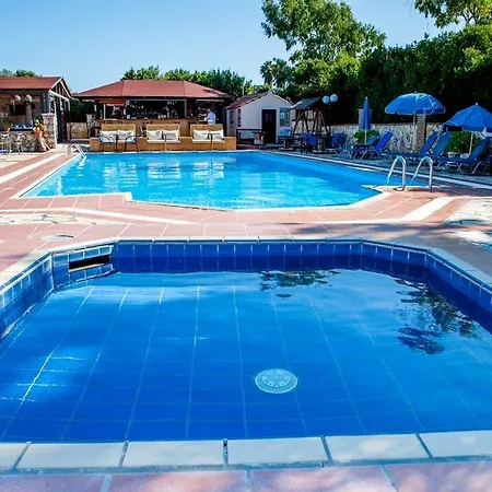 Sotiris Ξενοδοχείο με διαμερίσματα Σβορωνάτα